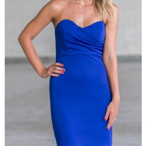 Dresses & Skirts - NWT Royal Blue Strapless Dress